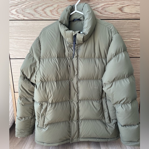 Aritzia The Super Puff - Picture 3 of 6